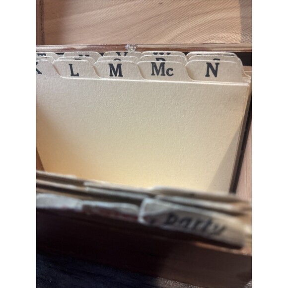 Vtg INDEX CARD/RECIPE Wood FILE BOX Merchant 5.75"X4" Cedar - Picture 9 of 16